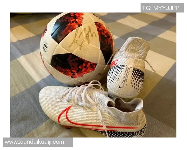 足球明星亲自洗鞋的精彩瞬间大揭秘,展现他们不为人知的一面